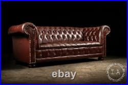 Tufted Chesterfield Sofa in Burgundy