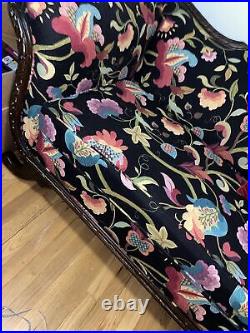 Victorian Settee. Hand carved Wood. Floral Pattern. Sofa/Couch. Vintage. Antique