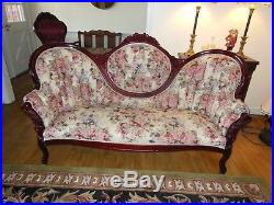 Victorian Settee With Matching Chairs, Cherry Magnolia