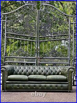 Vintage Antique English Green Tufted Leather Chesterfield Sofa And Chairs Set