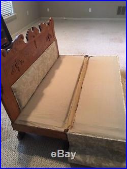 Vintage Fainting Couch/Day Bed