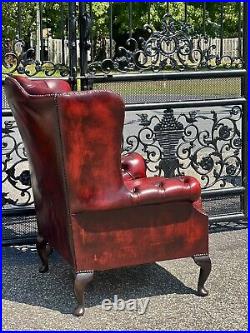 Vintage Tufted English Leather chesterfield Sofa Set