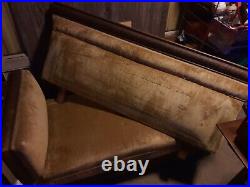 Vintage Victorian Fainting Couch