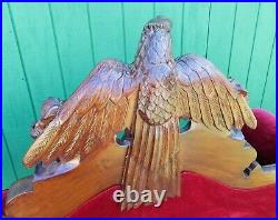 Vintage Victorian Style Decorator Carved Eagle Crest Sofa Couch Lounge Decor