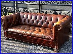 Vintage tufted leather chesterfield sofa In Root beer Brown
